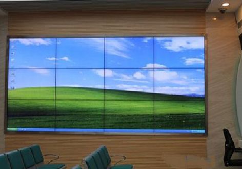 修武液晶拼接屏的另类用法。