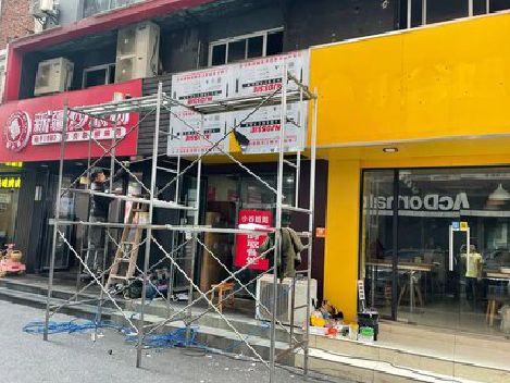 修武制作广告招牌如何避免它发黄？